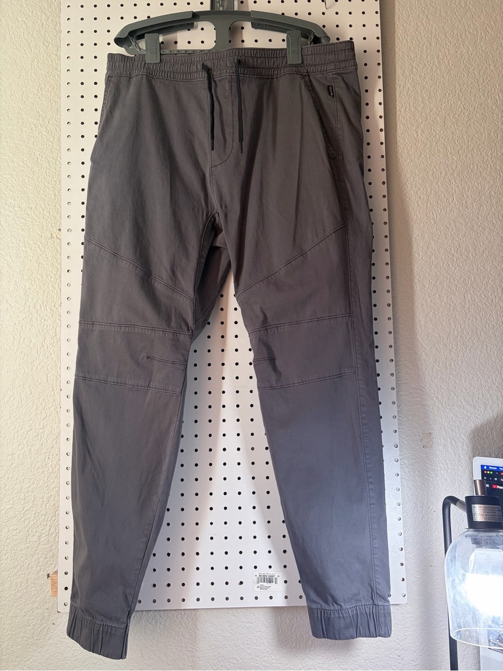 Men's Gray Hollister Jogger Pants - Casual Drawstring Tapered Fit